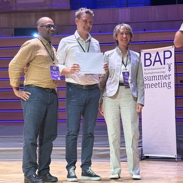 Professor Samuele Cortese receiving the Senior Clinical Award from the British Association for Psychopharmacology at their summer meeting.